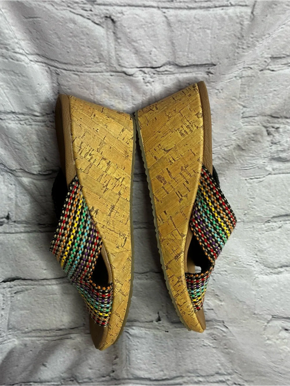 Skechers Beverlee Thick Rainbow Strappy Wedge Sandals Womens Sz 7 Woven Cork EUC